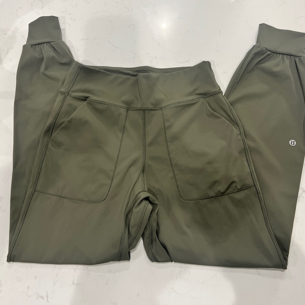 Lululemon Olive Green Align Joggers. Size 8.